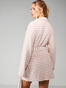Missguided x Playboy Christmas Striped Fluffy Hooded Robe With Belt - Pink - View 2