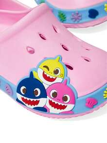 BABY SHARK X SHEIN Cute Ocean Fish Cartoon Pattern Girl Baby Toddler Pink Hole Shoes, EVA Material Is Light And Non-Slip, Protects Small Feet, Can Be Wet, Suitable For Home Or Out Use