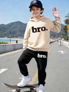 متعدد الألوان