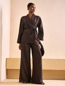 Zivah 2025 Herbst und Winter Neue Lässige Pendler Locker Braun V-Ausschnitt Wickel Langarm Bluse + Hohe Taille Weite Bein Hose Damen Zweiteiler, Geeignet für tägliche Ausflüge, Reisen, Treffen mit Freunden, Business Lässig Damen, Brunch Outfits für Damen, Pendeln, Party, Urlaub, Old Money Stil, Einkaufen, Bankett, Elegant, Party, Date, Lässig, Weihnachten, Neujahr-A