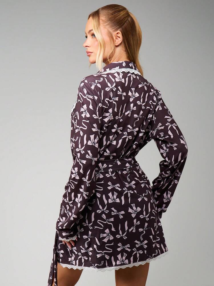 MISSGUIDED Blumen-Muster Spitzenbesatz Wickelrobe mit Bindegürtel, Langarm Satin Loungewear