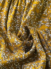 SHEIN LUNE Đầm tay dài cổ tròn bèo nhún họa tiết hoa cỡ lớn - Màu vàng - Xem 4