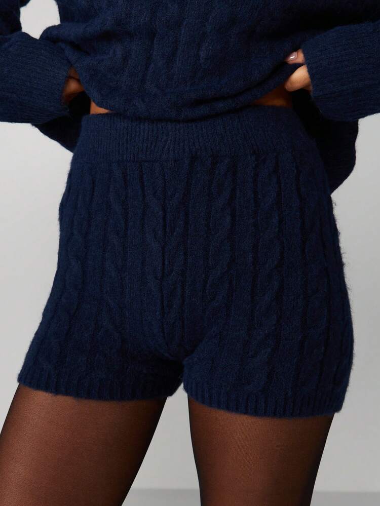 MISSGUIDED Set coordinato di maglione a trecce e pantaloncini corti, abbigliamento da relax invernale
