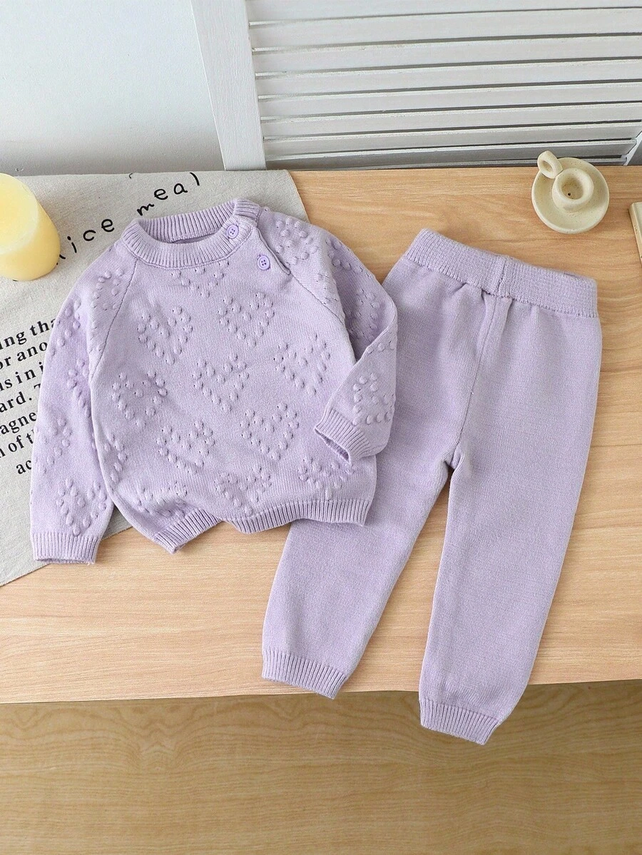 SHEIN Vintaside Kids Bộ áo len trễ vai và quần dài thời trang thường ngày cho bé gái, quần áo bé gái màu tím hoa cà và xanh dương, bộ đồ ấm áp cho bé gái, bộ đồ màu tím nhạt cho bé, quần áo trẻ em màu tím, áo len mùa thu, quần áo dệt kim cho bé gái, áo len mùa đông cho bé gái, áo len dệt kim cho bé, bộ đồ dệt kim cho bé, bộ đồ mùa thu đông cho bé gái, bộ áo len cho bé gái. - Màu tím hoa cà - Xem 1