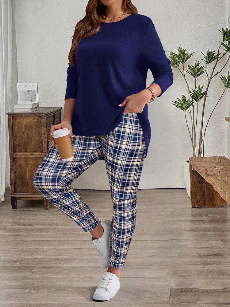 2pcs Plus Size Women Fall/Winter Casual  Long Sleeve Blue T-Shirt And Plaid Leggings Set For Winter Clothes,Autumn/Winter,Going Out Outfits,2025 New Clothes,Simple And Fashionable For Everyday Wear, Plus Size Winter Clothes, Christmas Outfit For Women ,New Year Clothes,Thanksgiving Outfit For Women ,