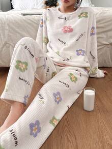 SHEIN Ensemble pyjama femme à manches longues avec imprimé floral confortable et pantalon, vêtements d'hiver, moelleux - Blanc - Voir 1