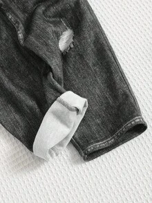 SHEIN 嬰兒男孩女孩黑色與灰色2件套，秋冬復古英倫學院風，針織雙層加厚提花紋理布料，丹寧效果貼袋圓領套頭衛衣，休閒丹寧效果長褲，百搭時尚，韓系極簡風，適合外出 - 黑色 - 查看 4