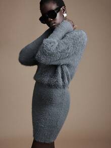 Lumivelle 灰色圆领紧身针织连衣裙，秋冬