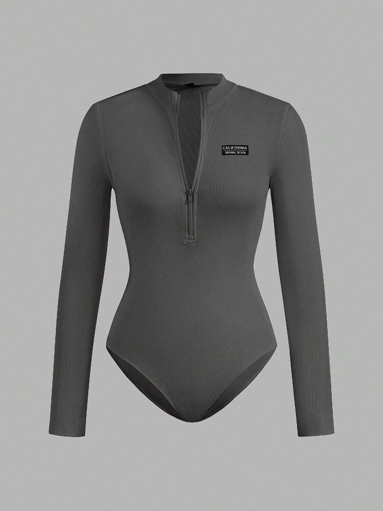 SHEIN EZwear 2 件女士休闲简约风格真刺绣字母徽章拉链高领紧身连体衣，百搭服装，适合秋冬季，机场搭配 - 彩色 - 查看 9