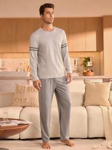 Manfinity Underwear&Sleepwear Basics Men's Contrast Stripe Long Sleeve Top & Pants Pajama Set, Fall Winter Clothes