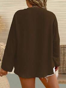 EMERY ROSE 大码女式梭织纯色纹理深 V 落肩长袖弧形下摆休闲衬衫，春夏 - 棕色 - 查看 2