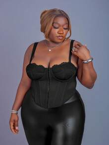 CurvyTilda Plus Size Solid Color Lace Panel Cami Bustier Top, For Hourglass Body Shape