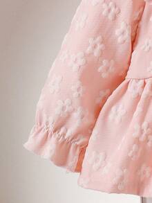 SHEIN 2 件套女婴荷叶边领扣上衣 + 裤子可爱套装，休闲百搭泡泡袖荷叶边下摆衬衫 T 恤搭配松紧腰喇叭裤，适合春秋季休闲外出或旅行 - 粉色 - 查看 5