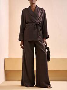 Zivah 2025 Herbst und Winter Neue Lässige Pendler Locker Braun V-Ausschnitt Wickel Langarm Bluse + Hohe Taille Weite Bein Hose Damen Zweiteiler, Geeignet für tägliche Ausflüge, Reisen, Treffen mit Freunden, Business Lässig Damen, Brunch Outfits für Damen, Pendeln, Party, Urlaub, Old Money Stil, Einkaufen, Bankett, Elegant, Party, Date, Lässig, Weihnachten, Neujahr-A