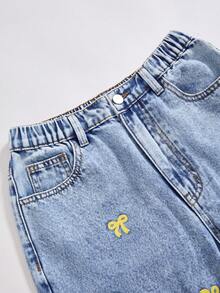 Sparklyn Teen Girl Butterfly Embroidery Pocket Casual Straight Leg Jeans Jeans With Bows - Light Wash - View 6