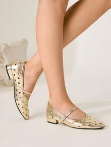 CUCCOO CHICEST 女士镂空方头平底鞋，优雅简约时尚舒适金色金属仿皮玛丽珍鞋，适合下午茶、派对、职场、度假、万圣节 - 金色 - 查看 5