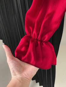 SHEIN Clasi Áo cánh tay bồng cổ chữ V màu trơn thanh lịch cỡ lớn dành cho nữ - Màu Đỏ Sâu - Xem 6