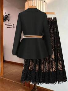 GlowEve CURVE Ensemble élégant pour femmes grandes tailles comprenant une veste à col châle à manches longues et une jupe mi-longue en dentelle