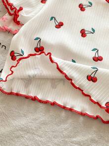Set de 2 piezas de parte superior de manga corta con estampado floral y de cerezas para niña bebé informal - Multicolor - Ver 3