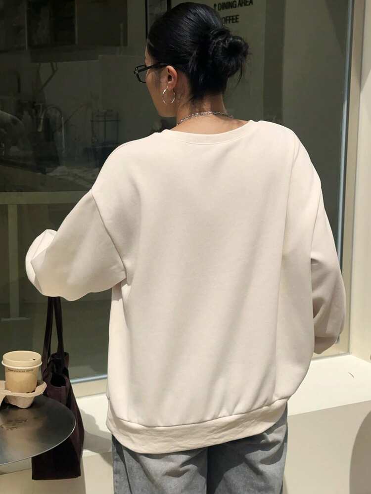 Dazy Plus Thermal Lined Loose Fit Graphic Print Plus Size Long Sleeve Sweatshirt For Women, Casual Street Style