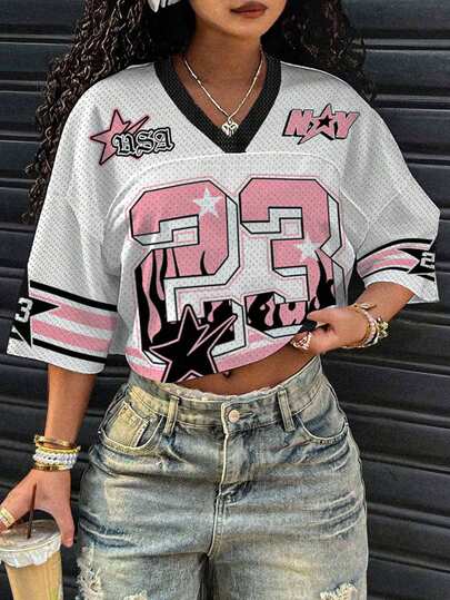 Slaydiva Camiseta de malla de manga corta, holgada y con estampado de llama 23 para mujer, de cuello en V, apropiada para verano, eventos deportivos y entrenamiento. Diseño minimalista y de estilo urbano Y2K de la primavera y el verano de 2025