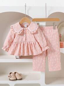 SHEIN 2 件套女婴荷叶边领扣上衣 + 裤子可爱套装，休闲百搭泡泡袖荷叶边下摆衬衫 T 恤搭配松紧腰喇叭裤，适合春秋季休闲外出或旅行 - 粉色 - 查看 4