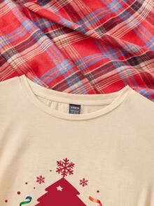 SHEIN LUNE Lässiges, weites Rundhals Damen T-Shirt mit rot bedrucktem Weihnachtsbaum und englischen Buchstaben, geeignet für Weihnachten, Partys, Familien-Matching, Paar-Matching im Herbst/Winter
