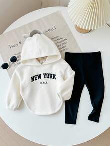 女婴可爱字母刺绣羊毛连帽不对称上衣和松紧腰黑色裤子套装，秋冬