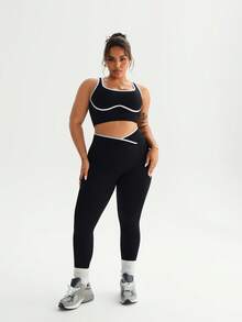 Rhythm Era Plus Size Women Contrast Color Close-Fitting Comfortable Sports Set - Black and White - View 3