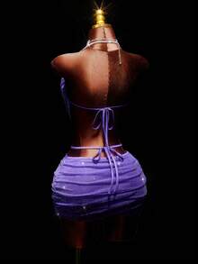 Amplova Perłowy naszyjnik z wiązaniem na szyi, prześwitujący seksowny top z obcisłą, marszczoną mini spódniczką o ultra niskim stanie, 2 sztuki