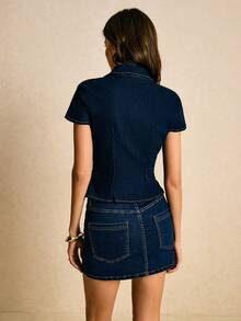 Poéselle 女士牛仔上衣，修身前扣短袖牛仔衬衫，牛仔上衣，短袖牛仔外套，牛仔衬衫，短袖牛仔上衣，女士西部牛仔上衣，深蓝色牛仔上衣，休闲通勤。圣诞节 - 深色水洗藍 - 查看 2