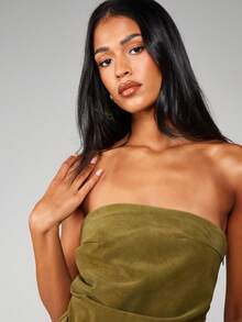 MISSGUIDED 麂皮绒面料无肩带褶皱抹胸上衣，适合春夏节日及圣诞节等场合穿着。 - 綠色 - 查看 4