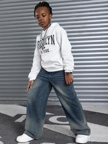 SHEIN Teen Boy Fashion Casual Vintage Designed Wash Water Blue Loose Straight Leg Jeans Boys Cool Outfit/Boys Thanksgiving Outfit For Boys Costume Dailywear And Fall/Winter Teen Boy Clothes Baggy Jean Teen Streetwear Jeans