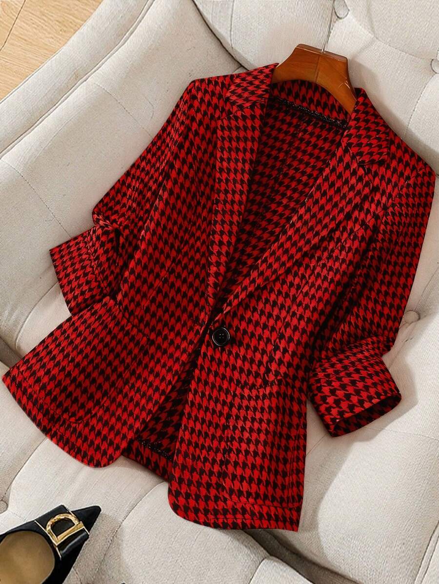 Franclia 女式缺口领千鸟格纽扣口袋休闲通勤西装外套，秋冬 - 酒紅色 - 查看 1