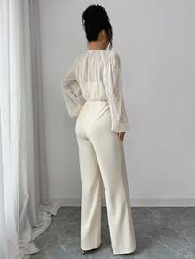 SHEIN Elenzya 优雅浪漫珍珠装饰腰部收紧面料拼接长袖圆领女式连体裤 - 杏色 - 查看 2