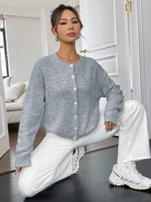 SHEIN x Carly Lawrence SHEIN Unity 女式宽松纽扣前落肩开衫，秋冬 - 深灰色 - 查看 7