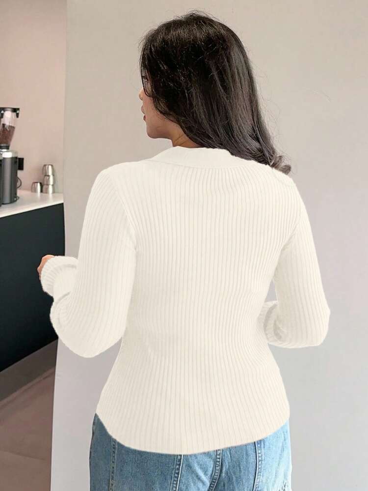Dazy Plus Solid Color V-Neck Elastic Fitted Long Sleeve Burgundy Pullover Sweater