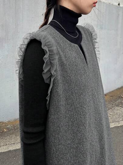 FRIFUL 女式纯色V领无袖荷叶边下摆宽松优雅连衣裙