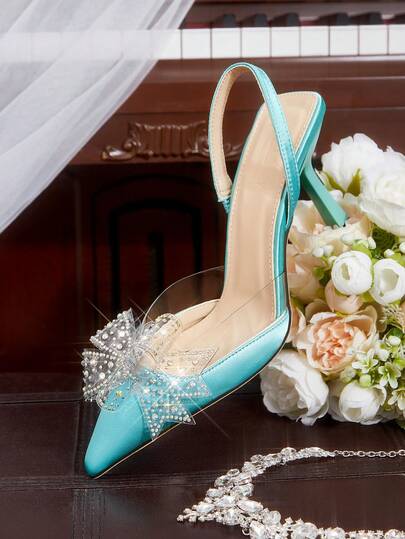 CUCCOO HITCHD 女士 V 型剪裁乳白色低鞋面优雅优雅交叉带方头踝带扣金属装饰铆钉 PU 皮革镜面柔软舒适脚背带封闭式鞋头时尚迷人金属水钻装饰凉鞋