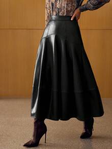 MOTF PREMIUM 女士秋冬高腰PU皮革喇叭裙 - 黑色 - 查看 5