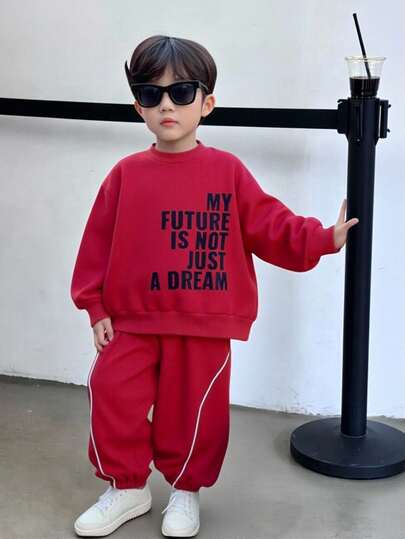 SHEIN Little Byeori 2 件儿童男童休闲舒适字母印花图案圆领超大长袖连帽运动衫和运动裤套装，红色、黑色，适合上学、生日、秋季、秋冬