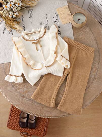 女宝宝荷叶边蝴蝶结设计简约喇叭裤，可爱优雅，柔软舒适，休闲百搭，适合秋季出游、亲子野餐、户外游玩、万圣节、圣诞派对、逛街，搭配毛衣，秋冬