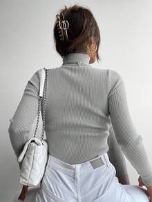EURMUSE Women's Solid Color Minimalist Turtleneck Long Sleeve Sweater, Everyday Wear - Light Grey - View 2