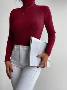 RueChic Solid Turtleneck Ribbed Knit Sweater - Màu Đỏ Sâu - Xem 5