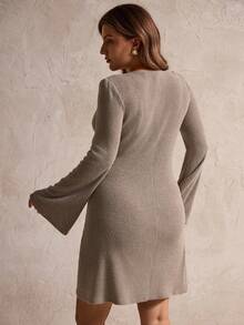 Elegantrix 秋冬优雅V领罗纹喇叭袖金属纽扣连衣裙，优雅女装，女士休闲连衣裙，复古连衣裙，秋季女装 - 灰色 - 查看 2