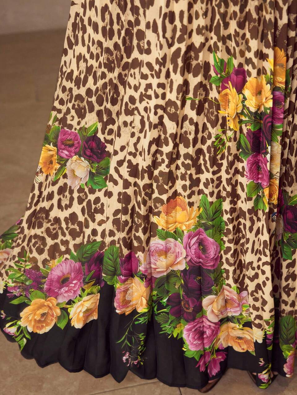 WOMEN'S LEOPARD PRINT ELEGANT PLEATED LONG FLOWY SKIRT, AUTUMN
