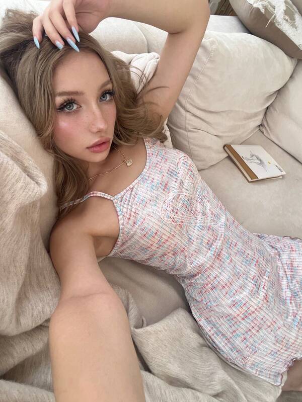 SHEIN ZzzCrew Buntes gemustertes Wellensaum Camisole Nachthemd für Frauen