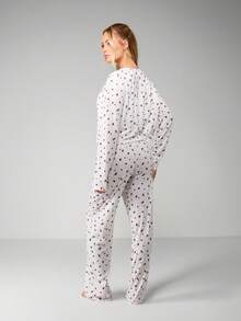 MISSGUIDED Women Lounge Pajama Set With Floral Pattern Long Sleeve Top And Matching Pants For Sleepwear Comfort - White - View 2