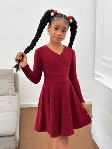 SHEIN Vestido de punto rojo de manga larga con cuello en V y cruce de tirantes acanalados para niña preadolescente, conjunto de Año Nuevo para niña, adecuado para Navidad, uso casual diario y al aire libre