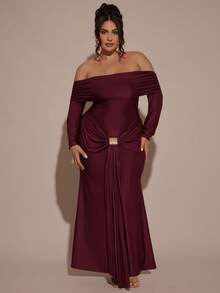 SHEIN BAE 大码女式酒红色长款褶饰金属装饰派对迷你连衣裙，露肩长袖连衣裙，适合秋冬季 - 酒紅色 - 查看 3